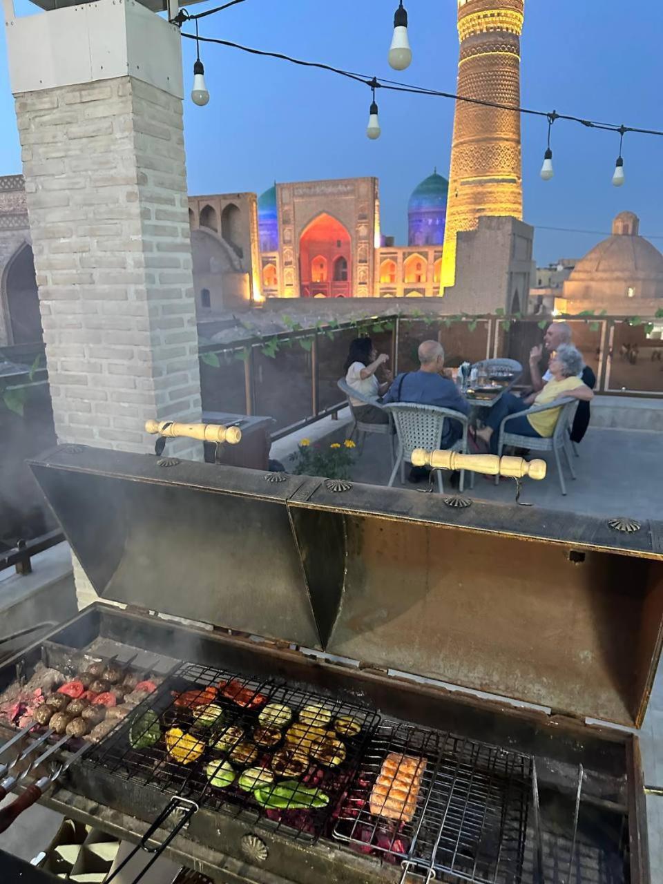 מלון בוקורו Golden Minaret With Restaurant מראה חיצוני תמונה